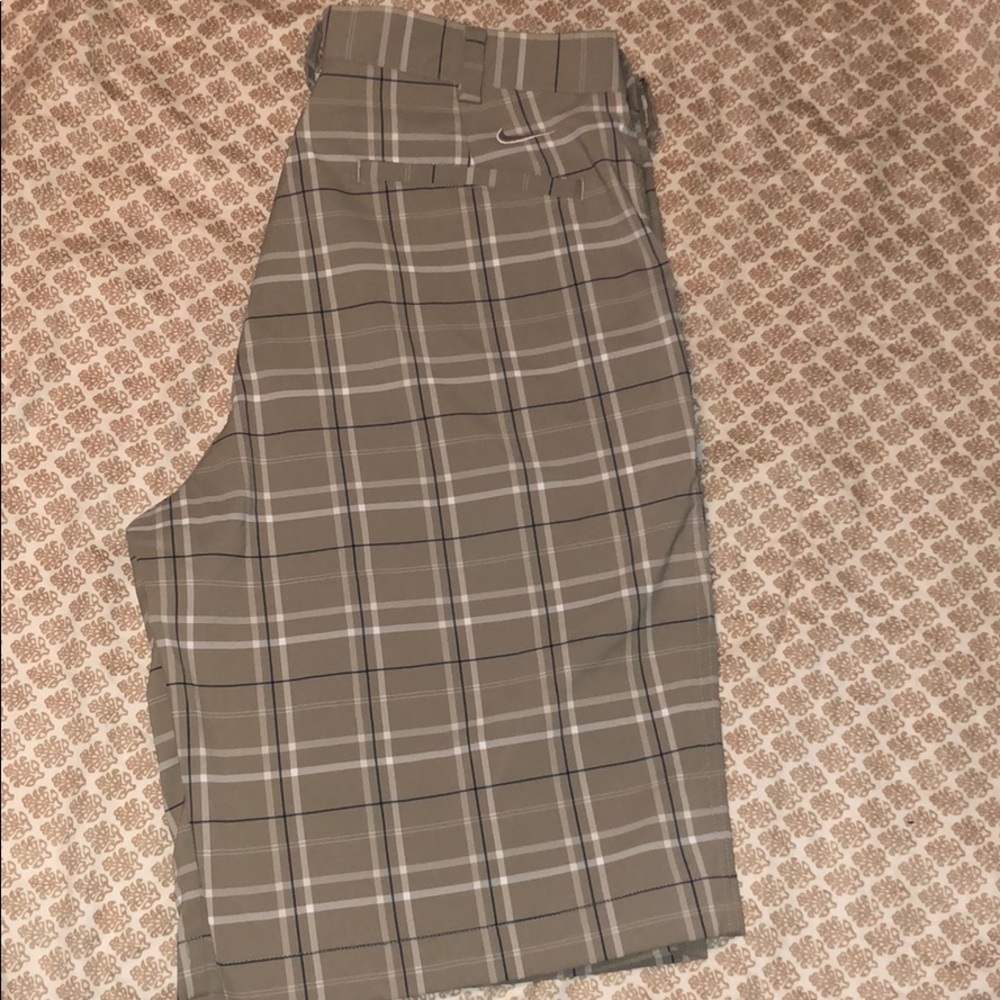 Nike Dri-Fit Golf Plaid Shorts Size 34